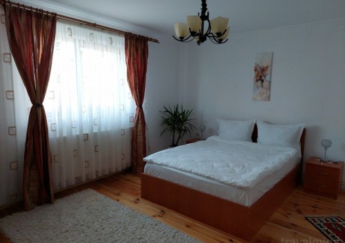 /images/accms/12810/casa-merys-rasnov-500x353.jpg