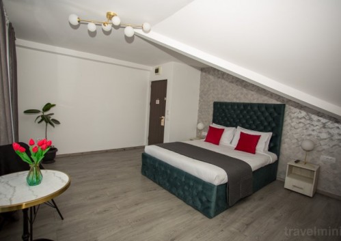 /images/accms/15253/vsa-boutique-house-brasov-500x353.jpg