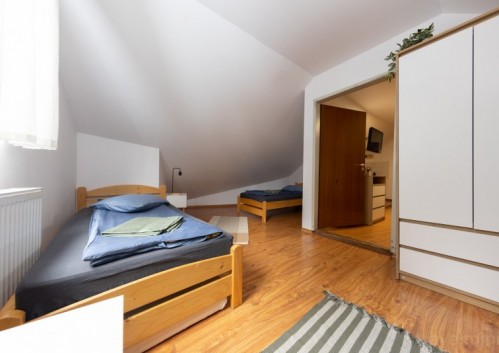 /images/accms/15406/apartament-pingvin-harghita-bai-500x353.jpg