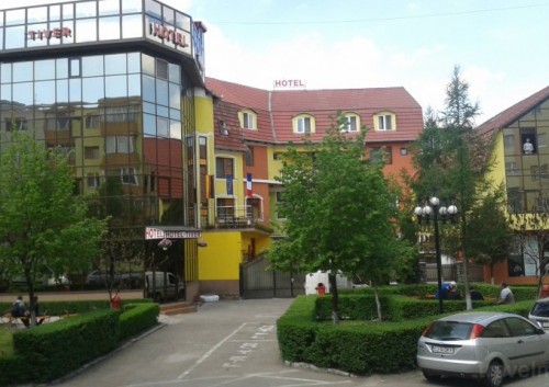 /images/accms/458/hotel-tiver-campia-turzii-500x353.jpg